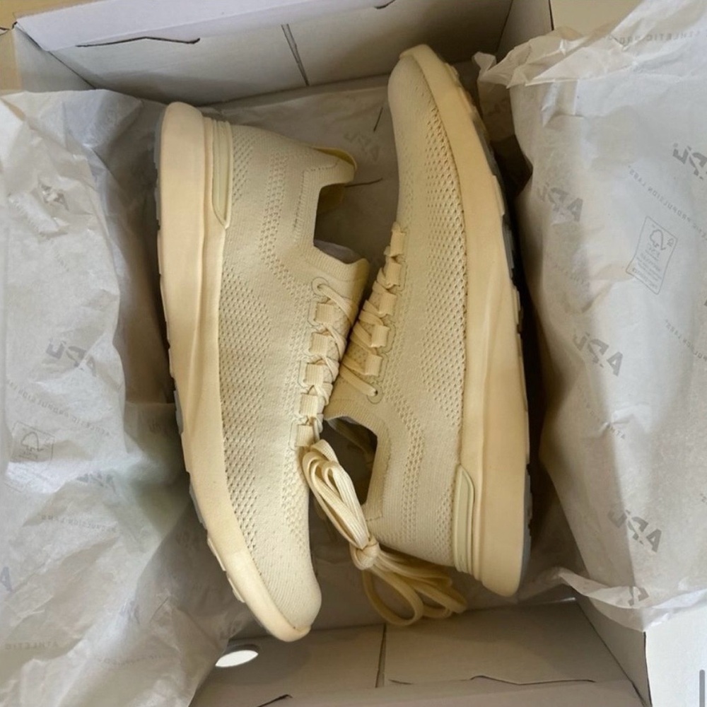 APL Cream Vanilla Athletic Techloom Breeze Sneakers